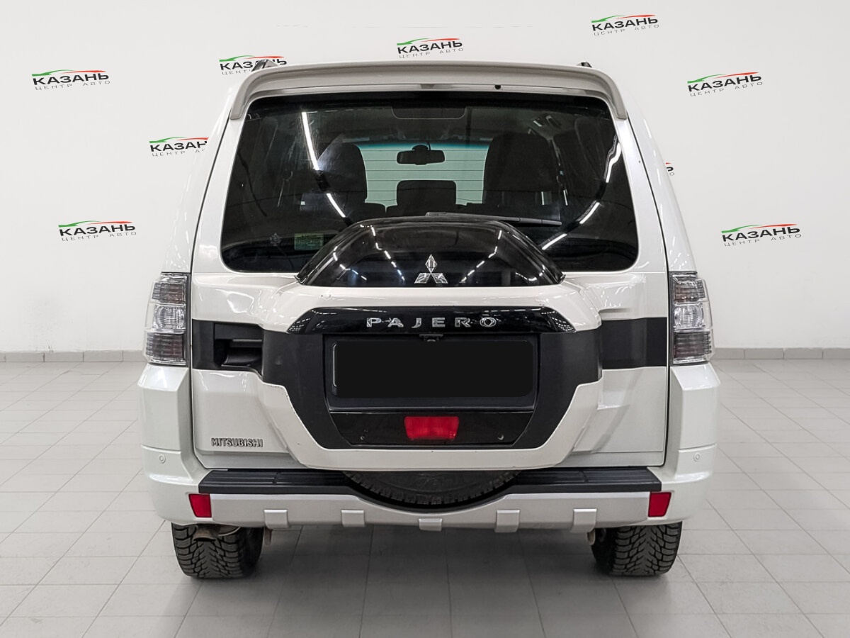 Митсубиши Паджеро б/у, 2015, Автоматическая. Фото: #5