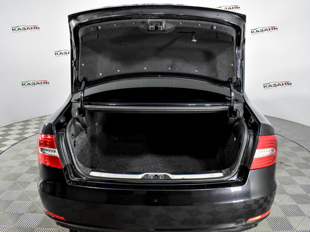 Шкода Суперб б/у, 2013, Роботизированная. Фото: #16