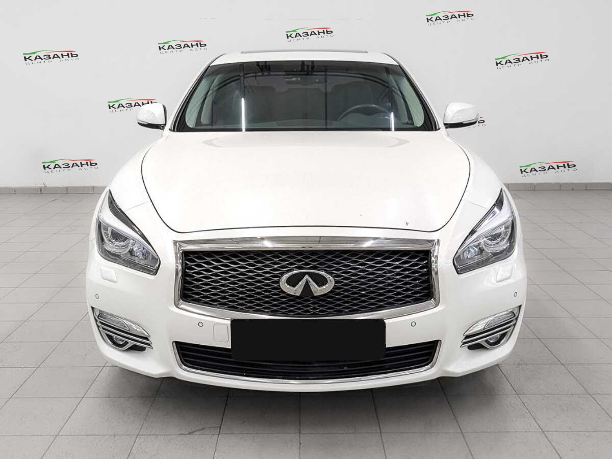Infiniti Q70 б/у, 2016, Автоматическая. Фото: #1