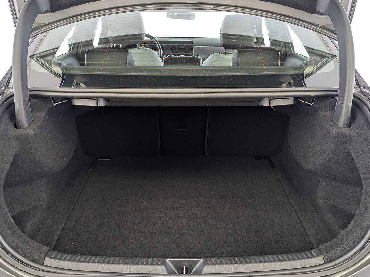 Mercedes-Benz A-Класс б/у, 2019, Роботизированная. Фото: #9