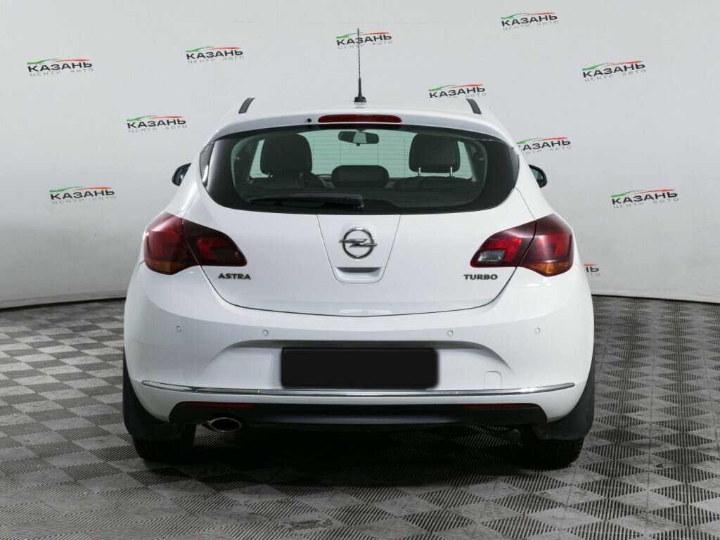 Опель Астра б/у, 2013, Автоматическая. Фото: #4