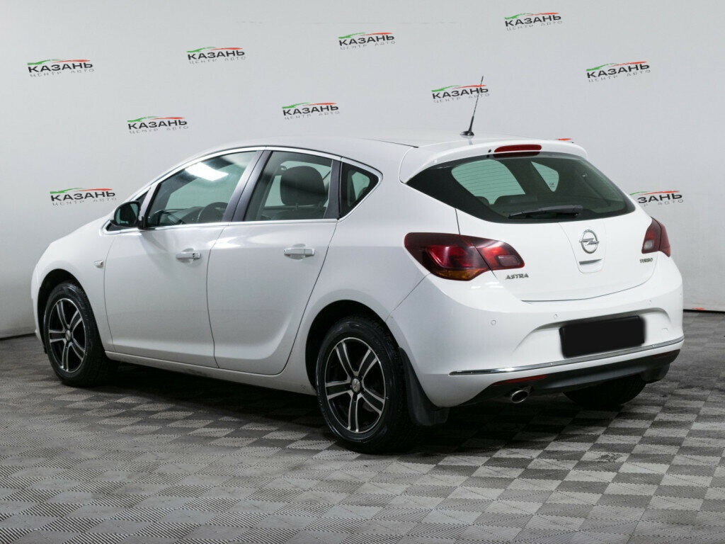Опель Астра б/у, 2013, Автоматическая. Фото: #5