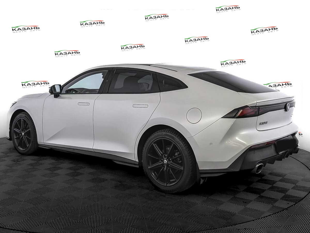 Changan UNI-V б/у, 2023, Роботизированная. Фото: #6