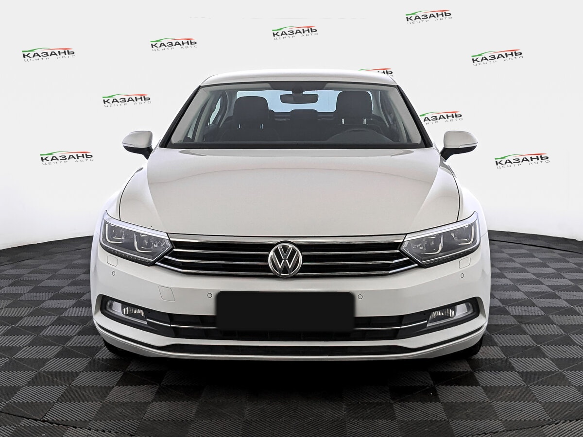 Фольксваген Пассат б/у, 2019, Роботизированная. Фото: #1