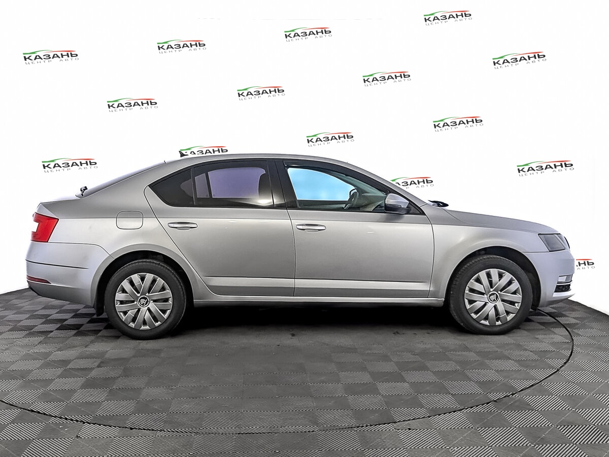 Шкода Октавия б/у, 2018, Роботизированная. Фото: #3