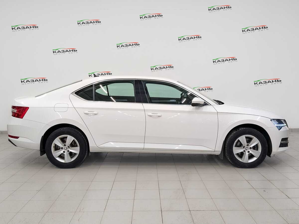 Skoda Superb б/у, 2020, Роботизированная. Фото: #4