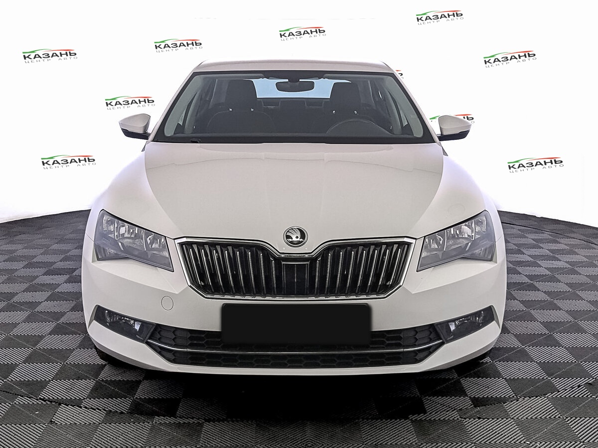 Шкода Суперб б/у, 2017, Роботизированная. Фото: #1