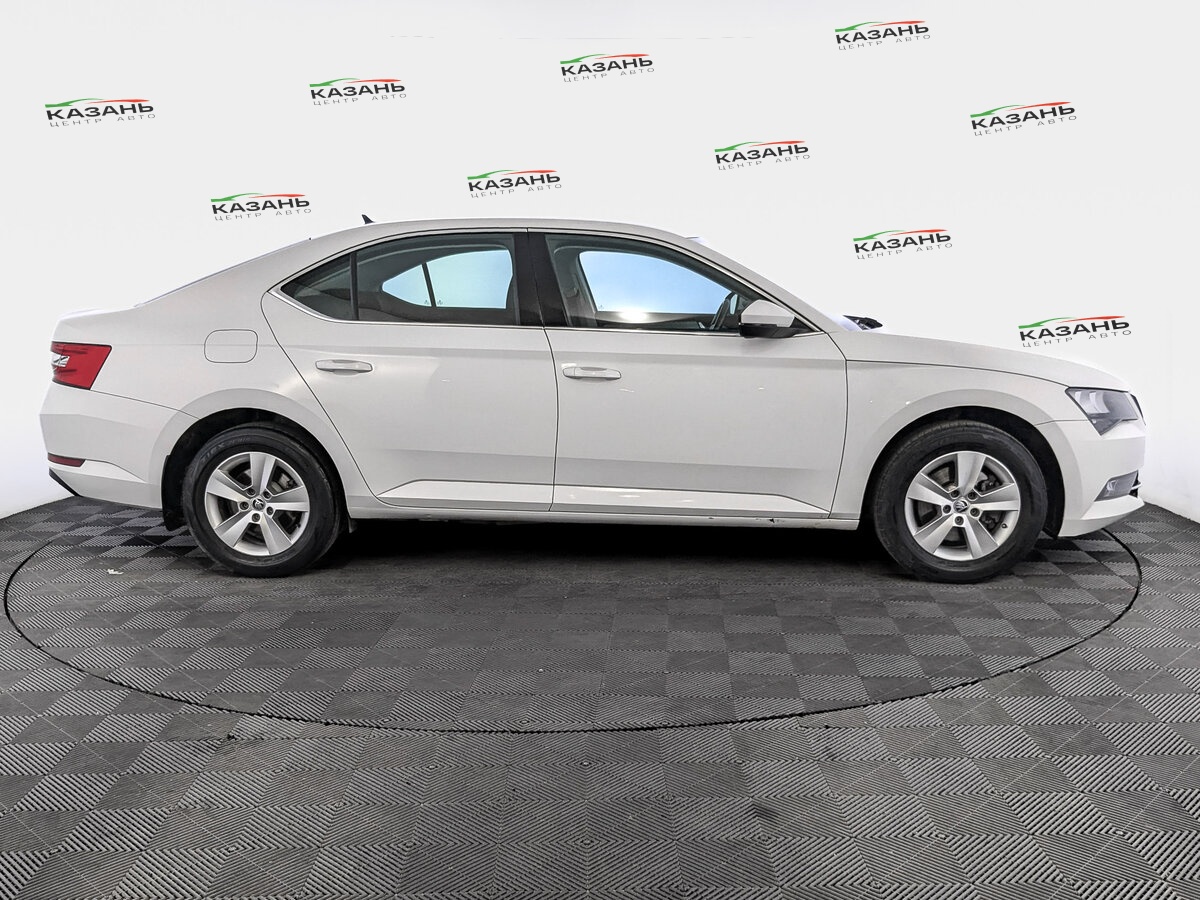 Шкода Суперб б/у, 2017, Роботизированная. Фото: #3