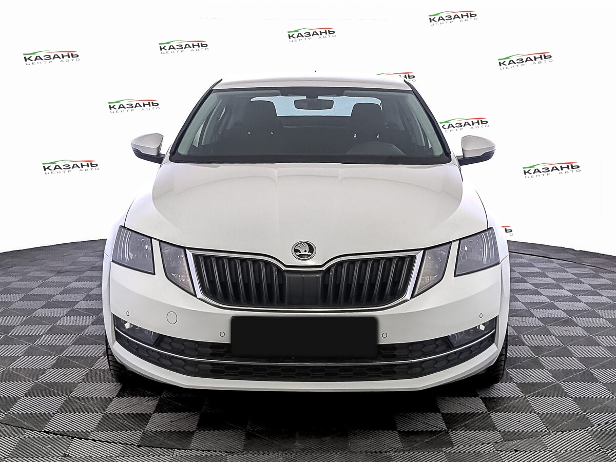 Шкода Октавия б/у, 2018, Роботизированная. Фото: #1