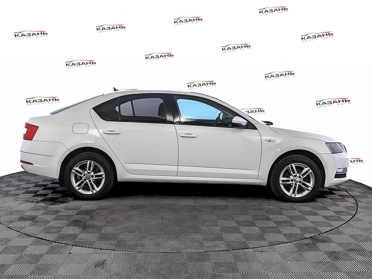 Шкода Октавия б/у, 2018, Роботизированная. Фото: #3
