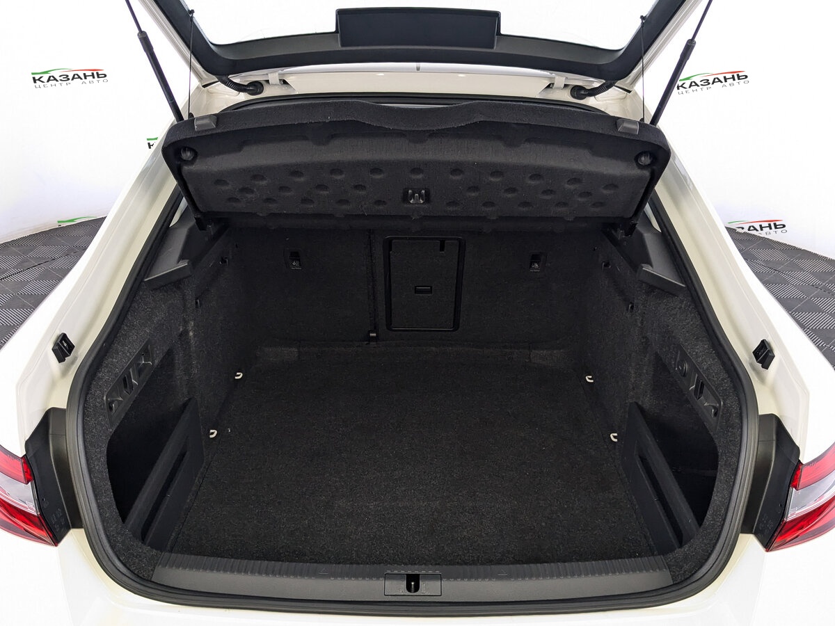 Шкода Суперб б/у, 2018, Роботизированная. Фото: #9