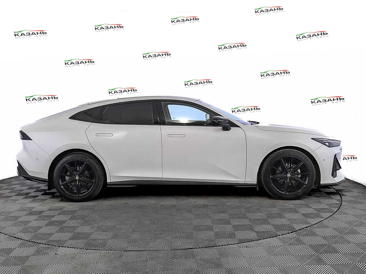 Changan UNI-V б/у, 2023, Роботизированная. Фото: #3