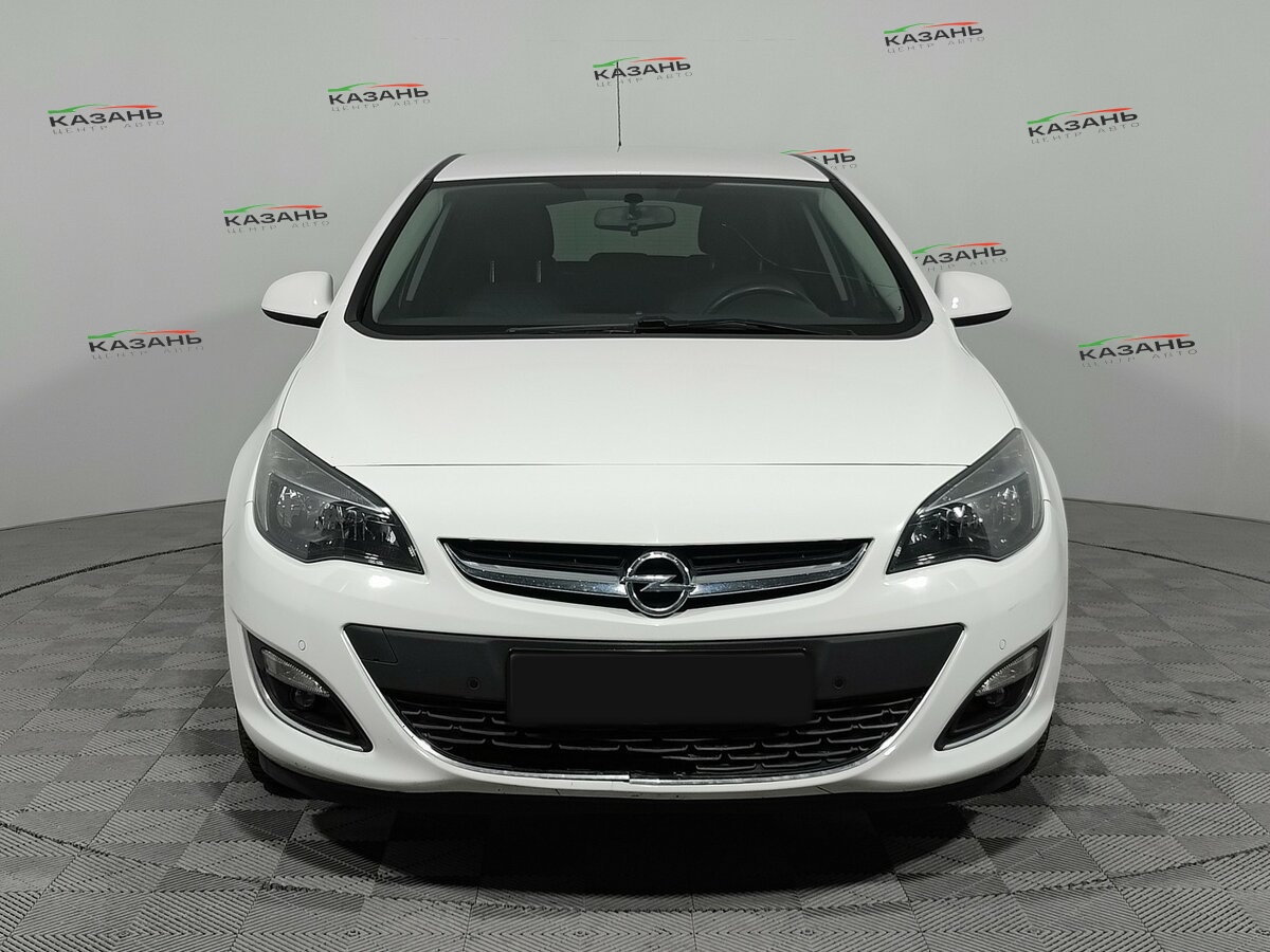 Опель Астра б/у, 2014, Автоматическая. Фото: #1
