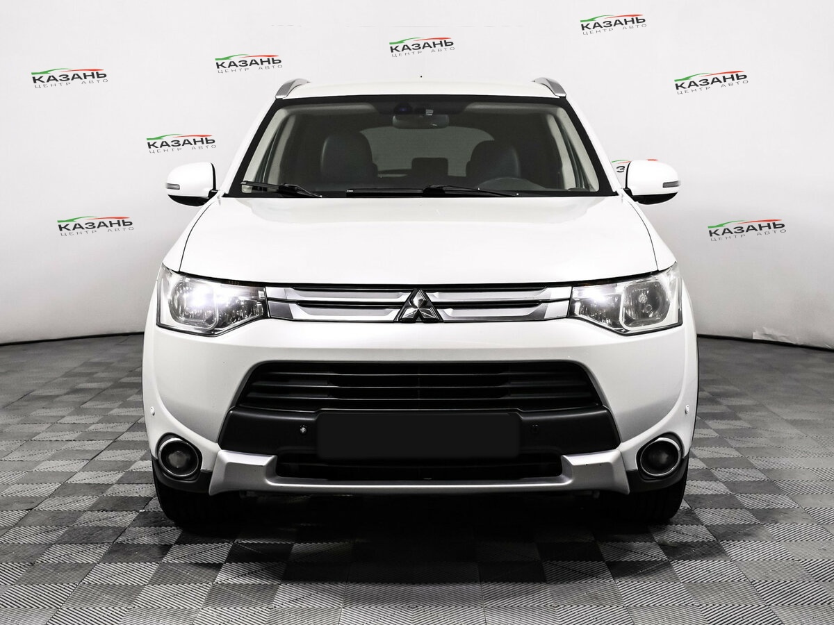 Митсубиши Оутлэндер б/у, 2015, Вариатор. Фото: #1