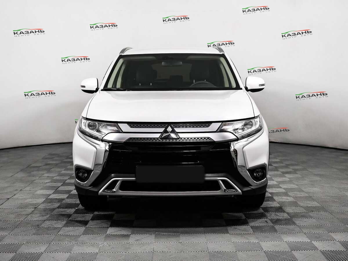 Mitsubishi Outlander б/у, 2019, Вариатор. Фото: #1