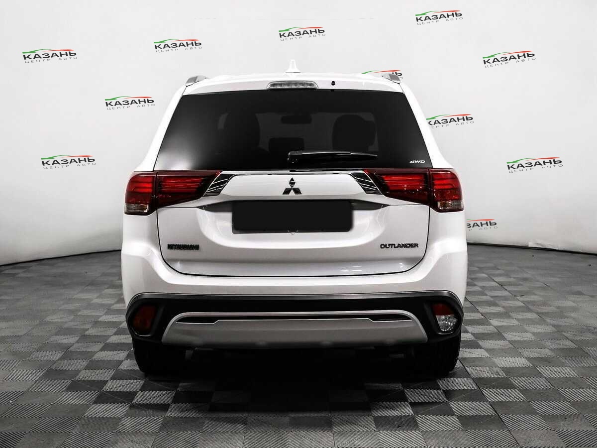 Mitsubishi Outlander б/у, 2019, Вариатор. Фото: #5