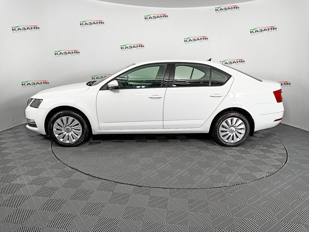 Шкода Октавия б/у, 2020, Роботизированная. Фото: #7