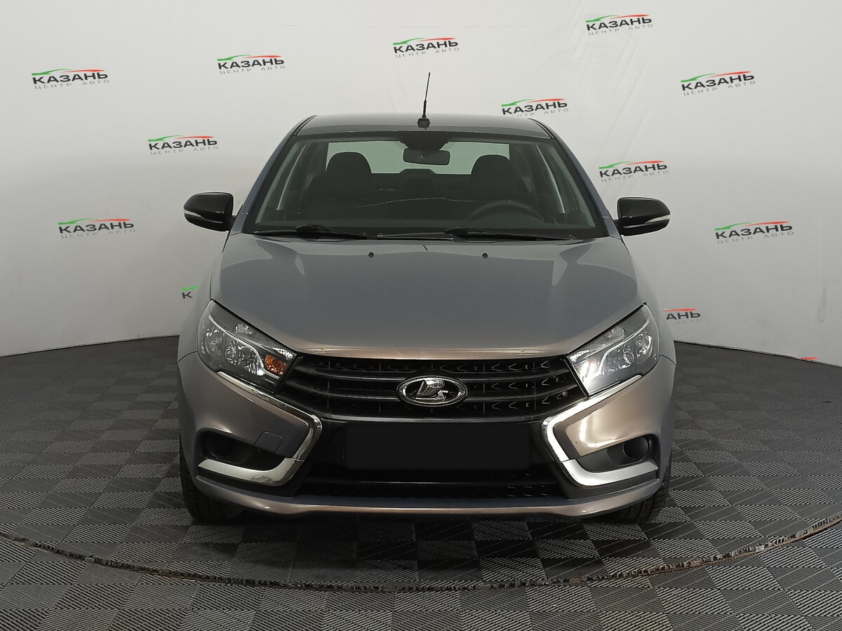 Лада (ВАЗ) Веста б/у, 2017, Механическая. Фото: #1