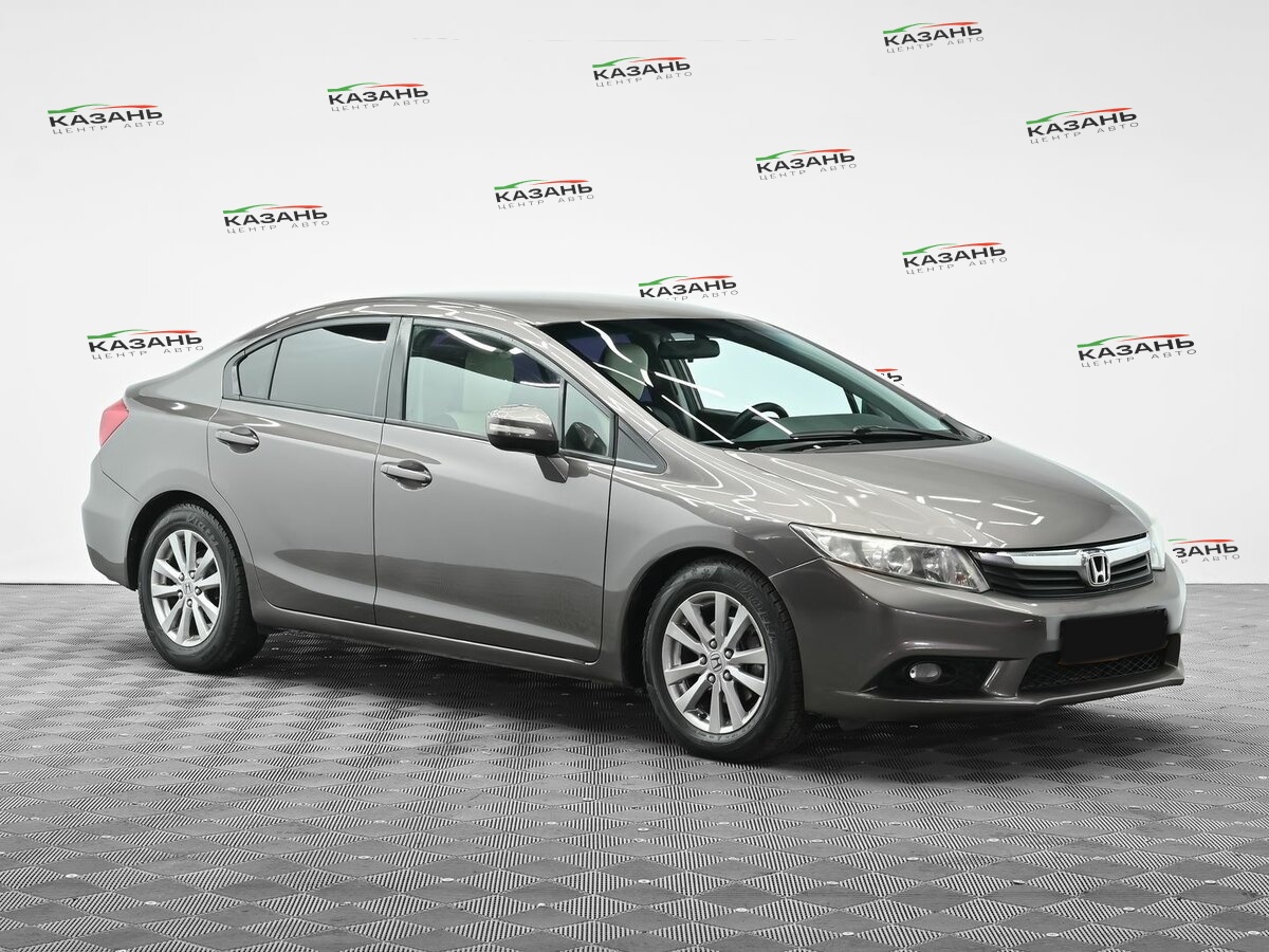 Хонда Цивик б/у, 2012, Автоматическая. Фото: #1