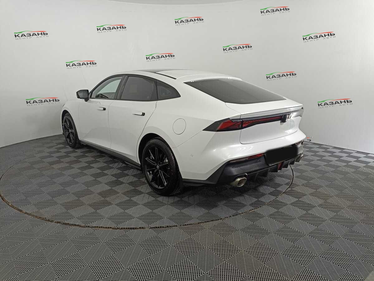 Changan UNI-V б/у, 2023, Роботизированная. Фото: #6