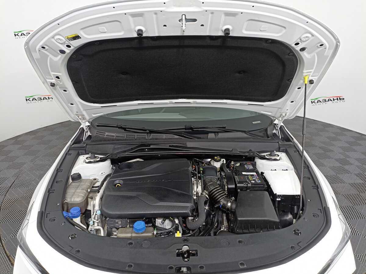 Changan UNI-V б/у, 2023, Роботизированная. Фото: #8