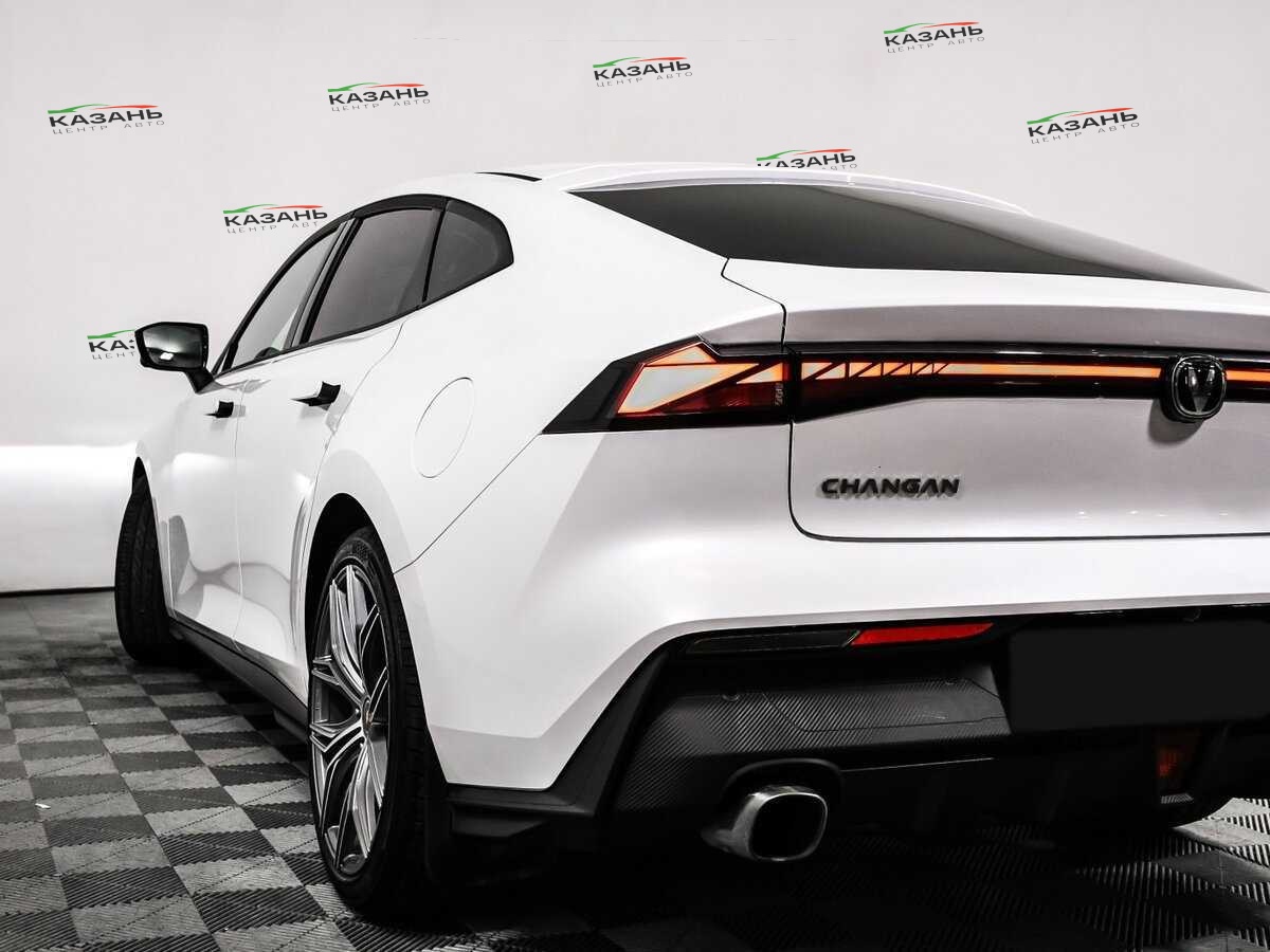 Changan UNI-V б/у, 2023, Роботизированная. Фото: #18