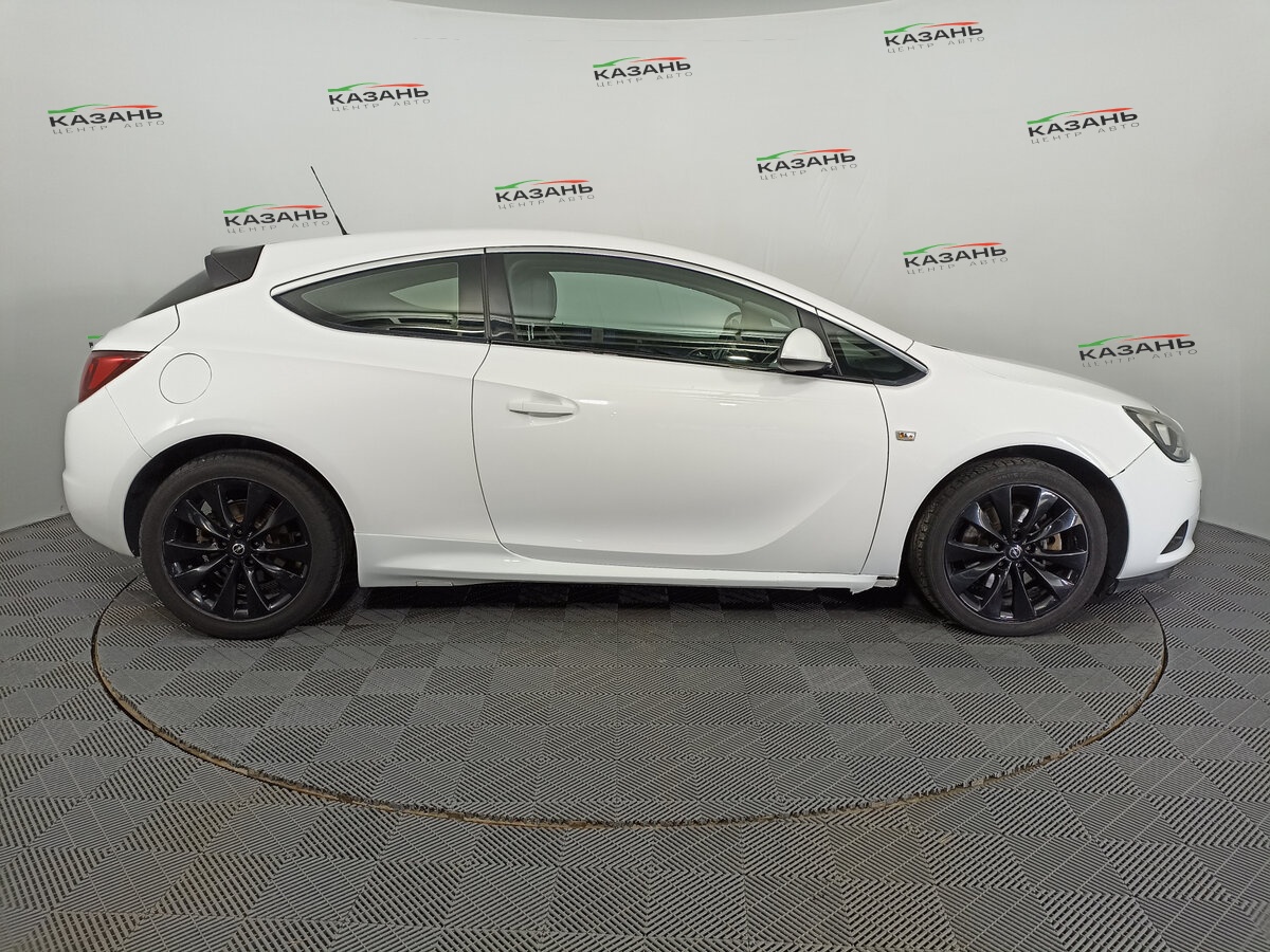 Опель Астра б/у, 2013, Автоматическая. Фото: #3