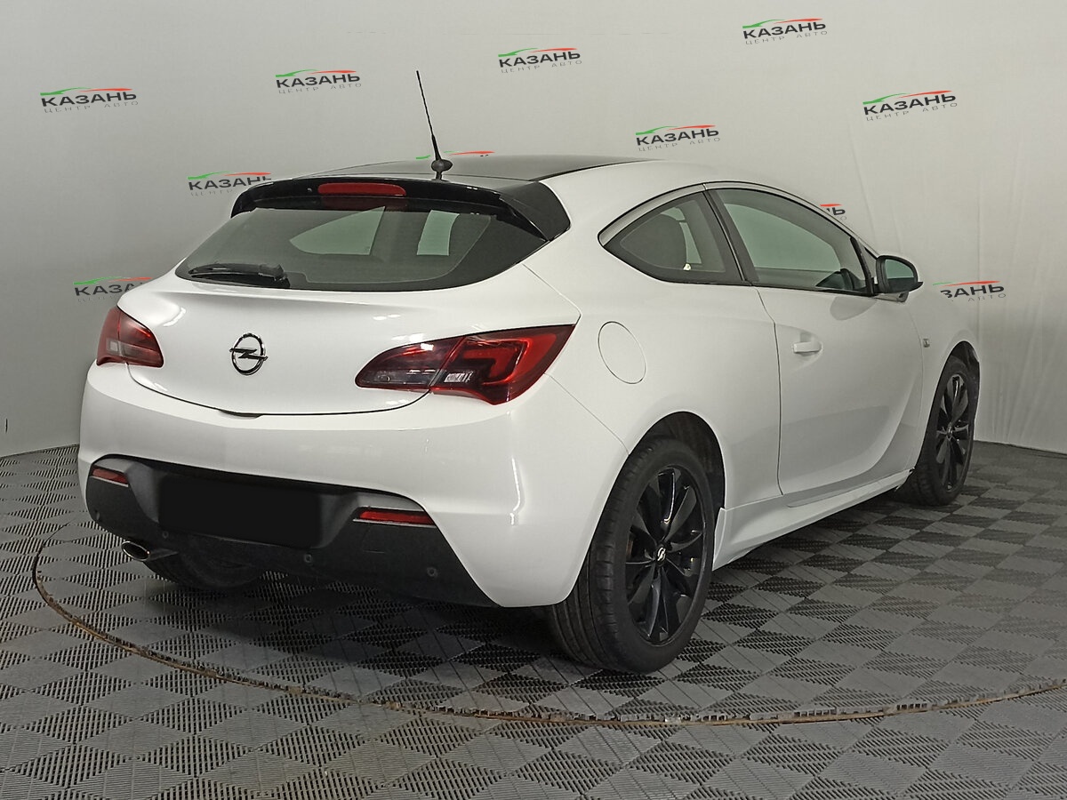 Опель Астра б/у, 2013, Автоматическая. Фото: #4
