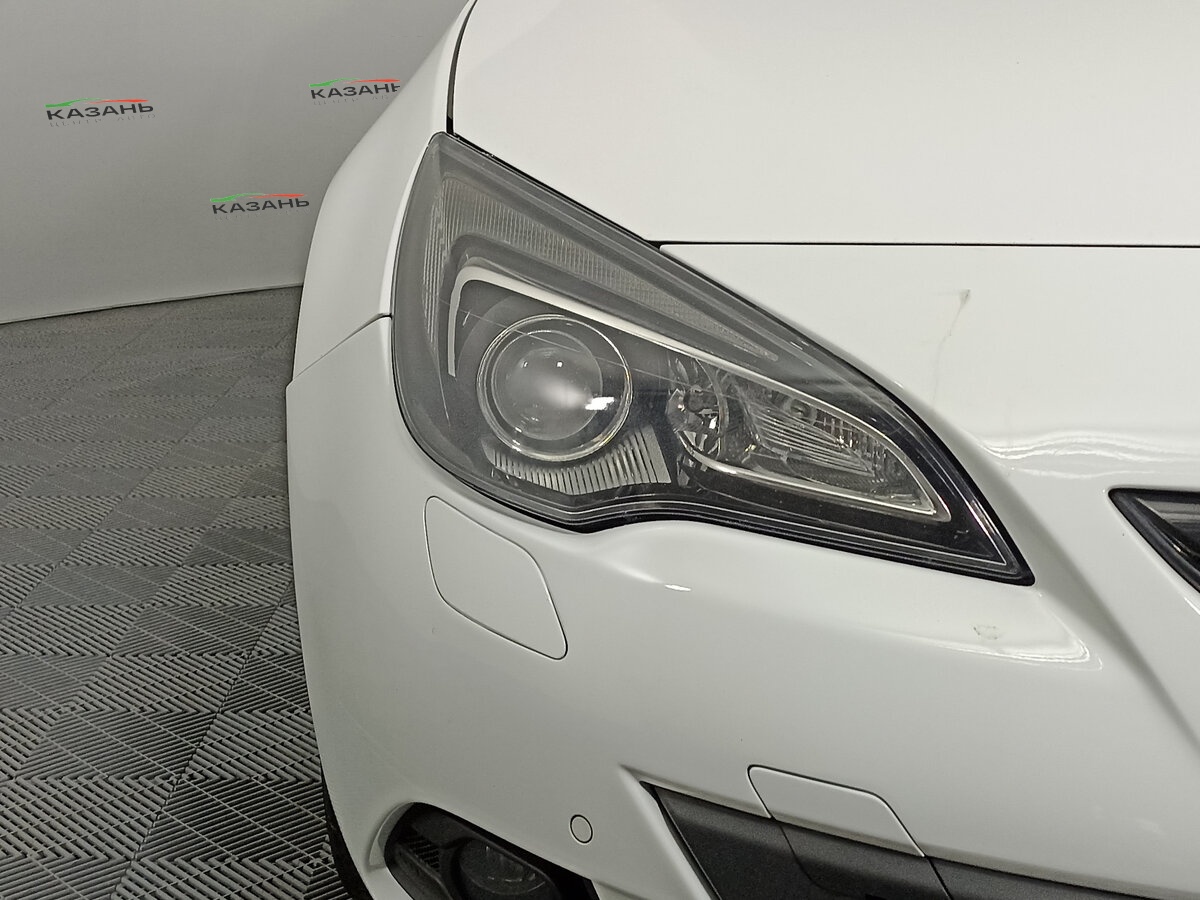 Опель Астра б/у, 2013, Автоматическая. Фото: #15