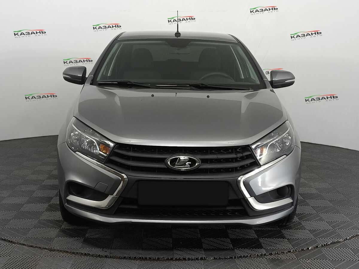 Лада (ВАЗ) Веста б/у, 2018, Механическая. Фото: #1