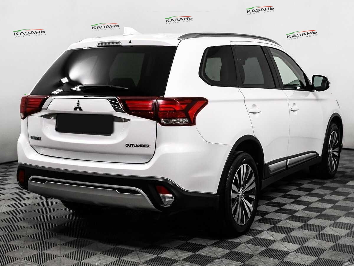 Mitsubishi Outlander б/у, 2019, Вариатор. Фото: #4