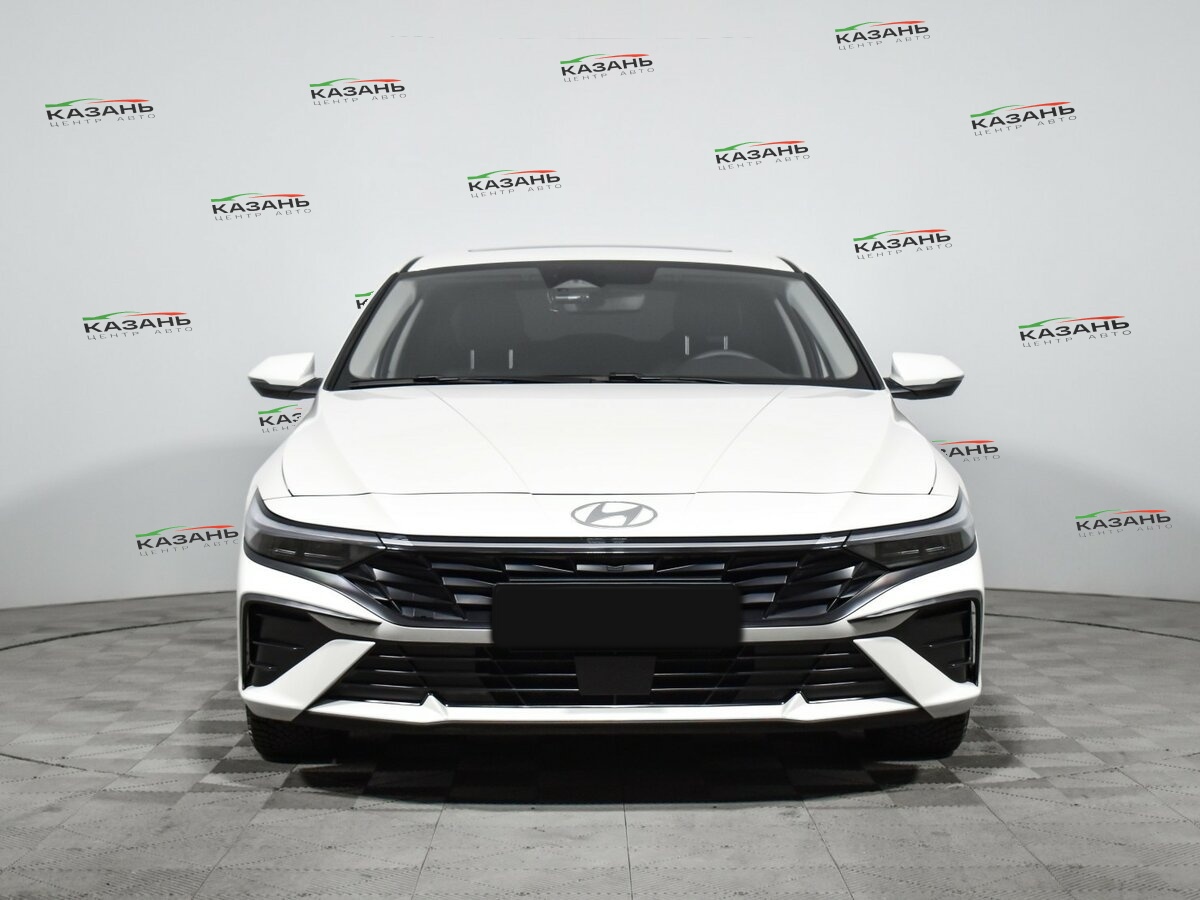 Хендай Елантра б/у, 2023, Вариатор. Фото: #1