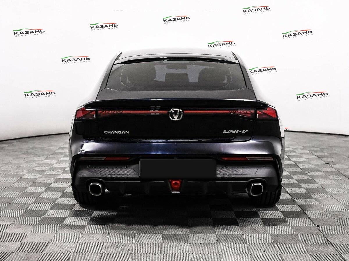 Changan UNI-V б/у, 2022, Роботизированная. Фото: #5