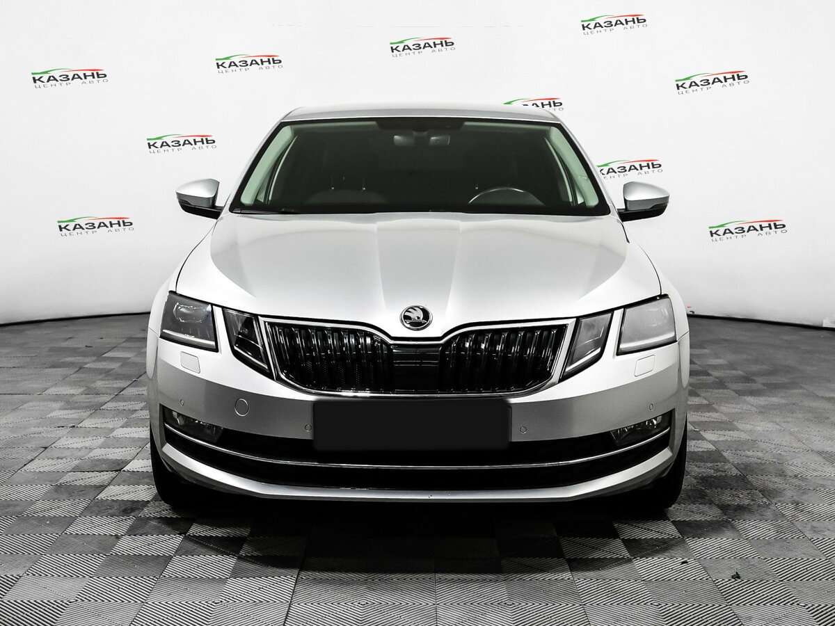 Шкода Октавия б/у, 2018, Роботизированная. Фото: #1