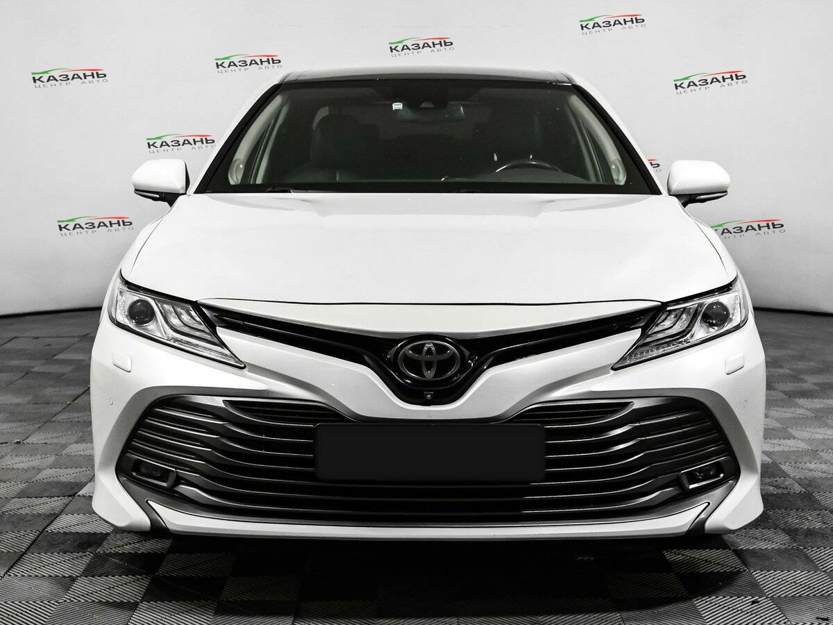 Toyota Camry б/у, 2019, Автоматическая. Фото: #1