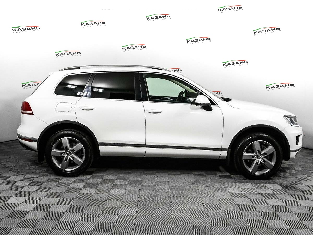 Volkswagen Touareg б/у, 2014, Автоматическая. Фото: #3