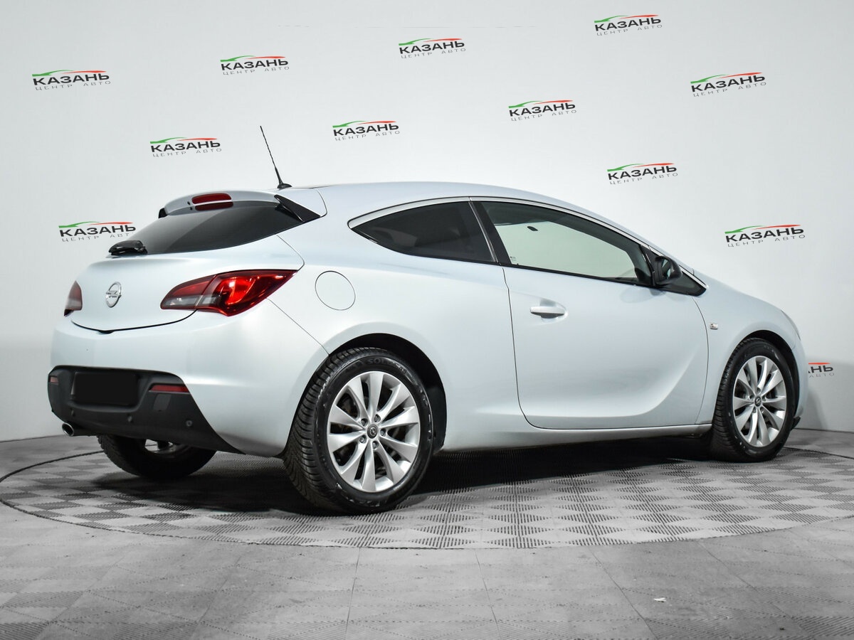 Опель Астра б/у, 2012, Автоматическая. Фото: #4