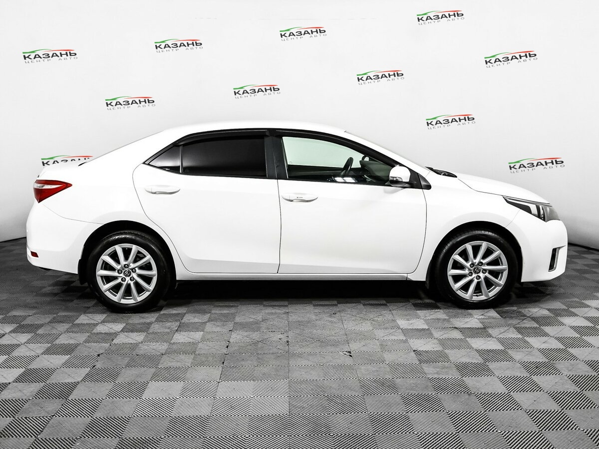 Тойота Королла б/у, 2013, Вариатор. Фото: #3