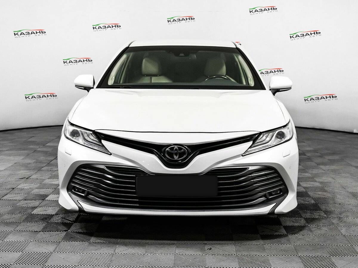 Toyota Camry б/у, 2020, Автоматическая. Фото: #1
