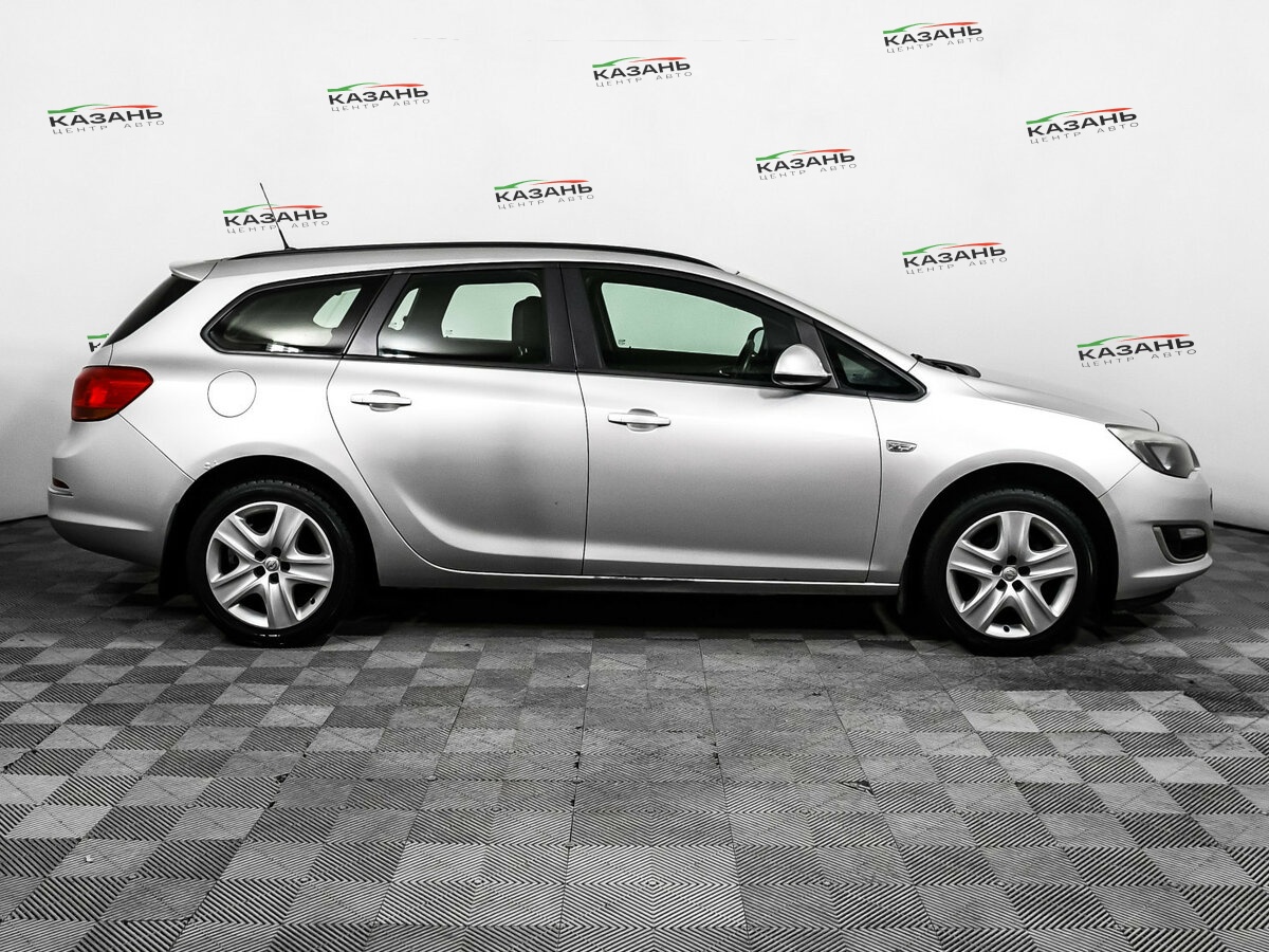 Опель Астра б/у, 2013, Механическая. Фото: #3