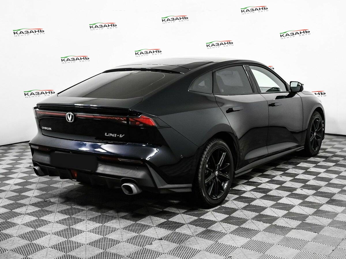 Changan UNI-V б/у, 2024, Роботизированная. Фото: #4