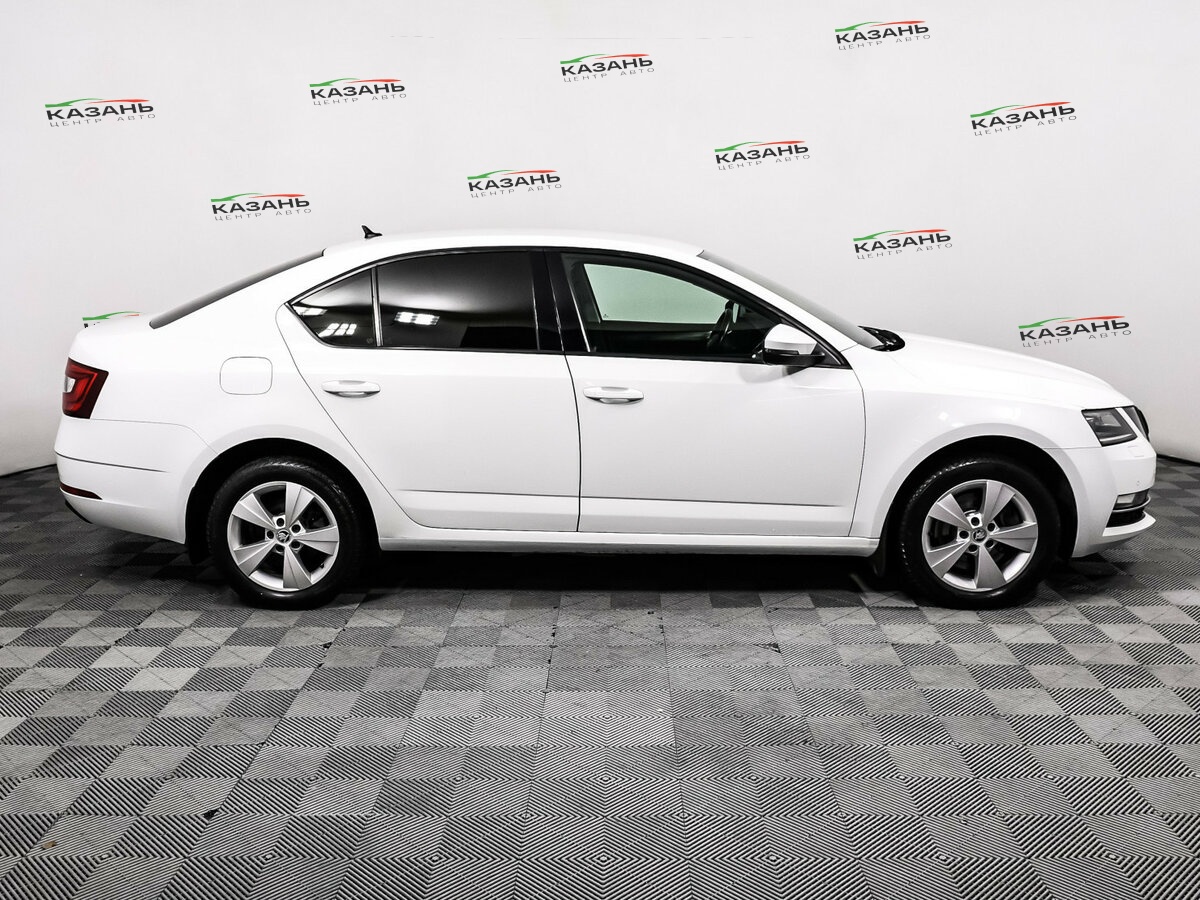 Шкода Октавия б/у, 2017, Роботизированная. Фото: #3