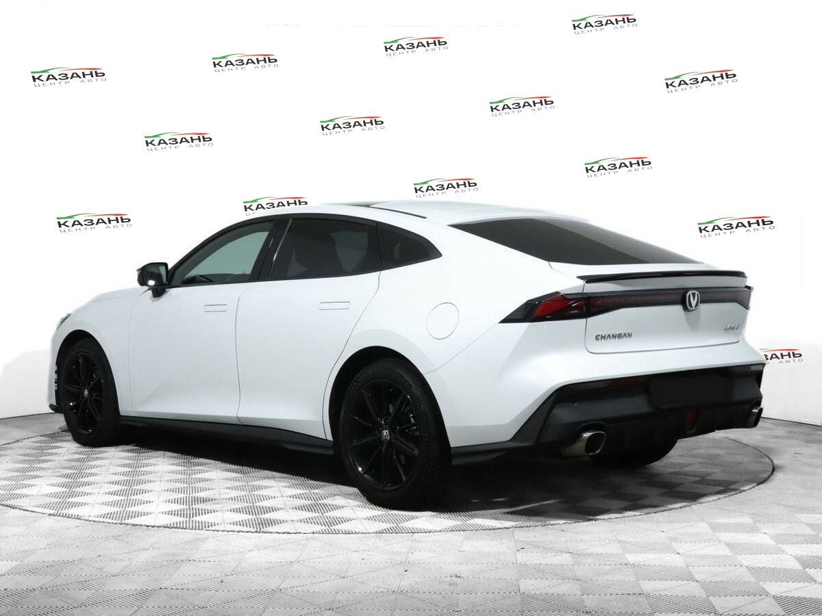 Changan UNI-V б/у, 2022, Роботизированная. Фото: #5