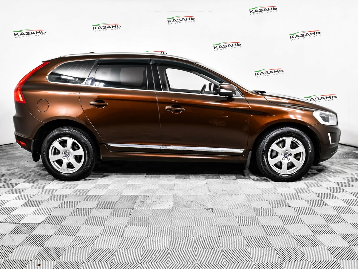 Вольво ИксЦ60 б/у, 2015, Автоматическая. Фото: #3