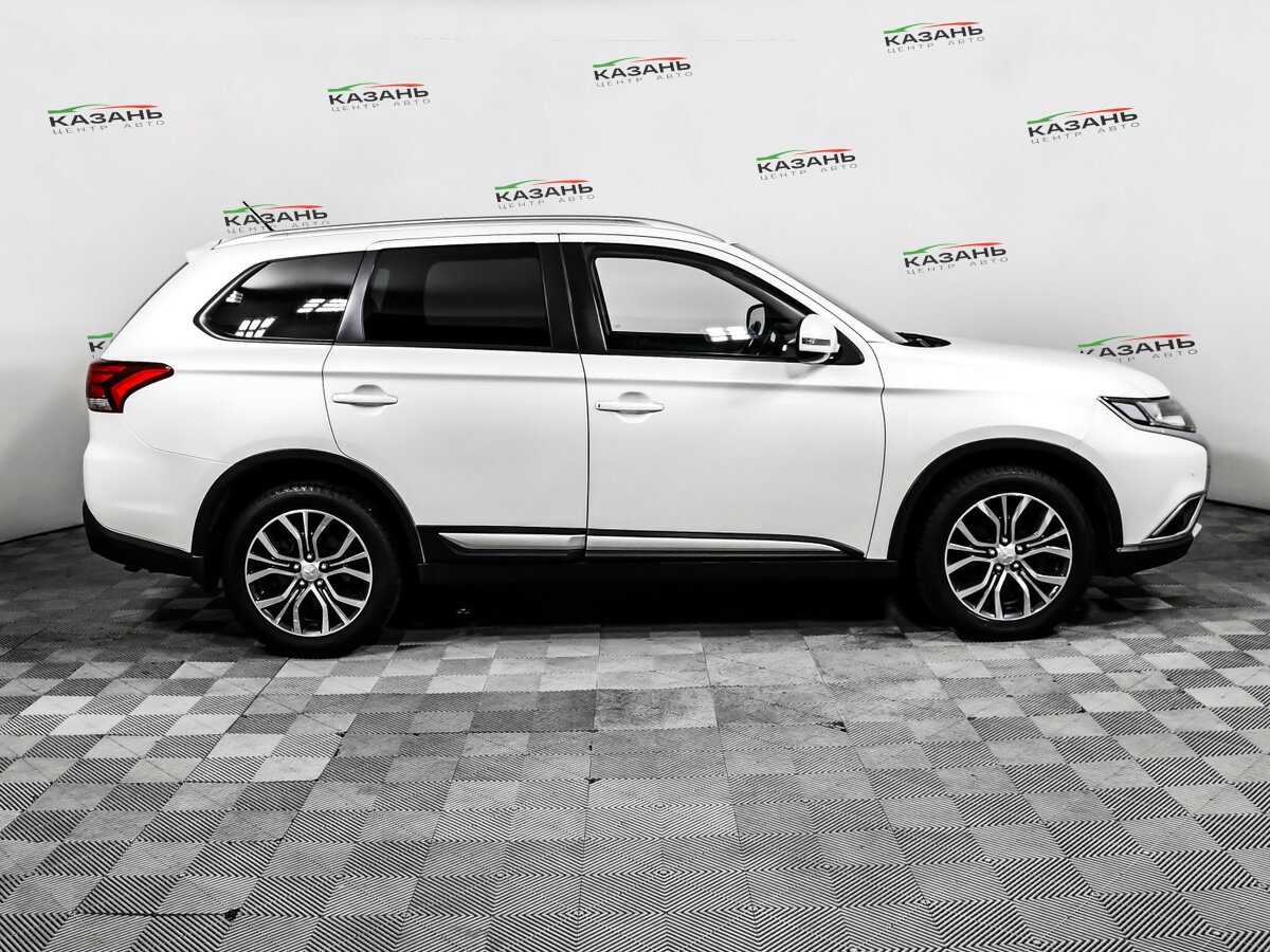 Митсубиши Оутлэндер б/у, 2016, Вариатор. Фото: #3