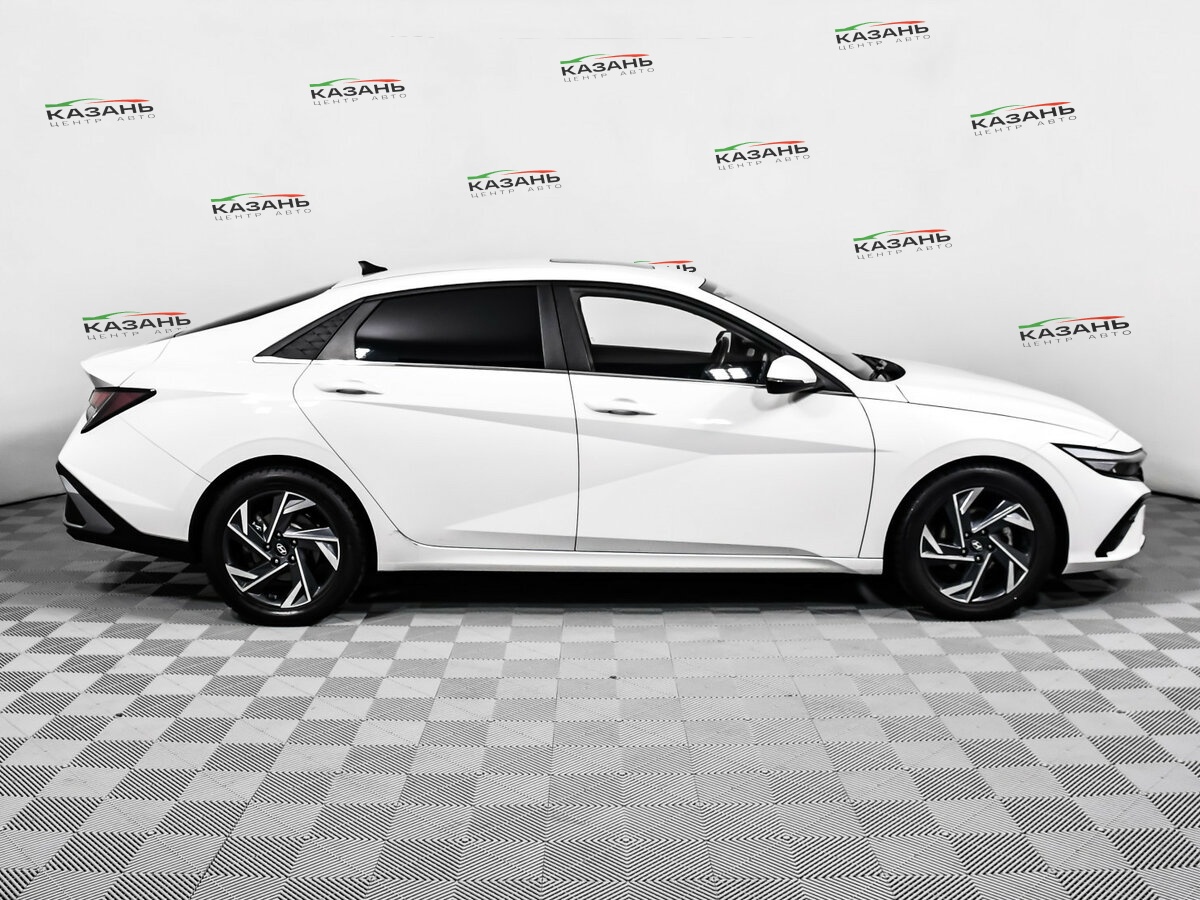 Хендай Елантра б/у, 2023, Вариатор. Фото: #3
