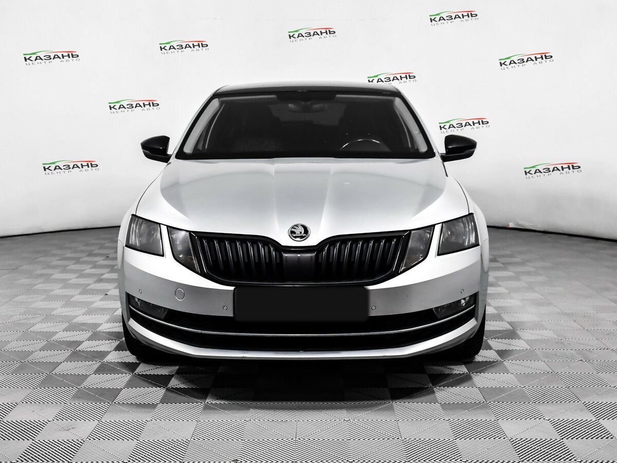 Шкода Октавия б/у, 2020, Роботизированная. Фото: #1