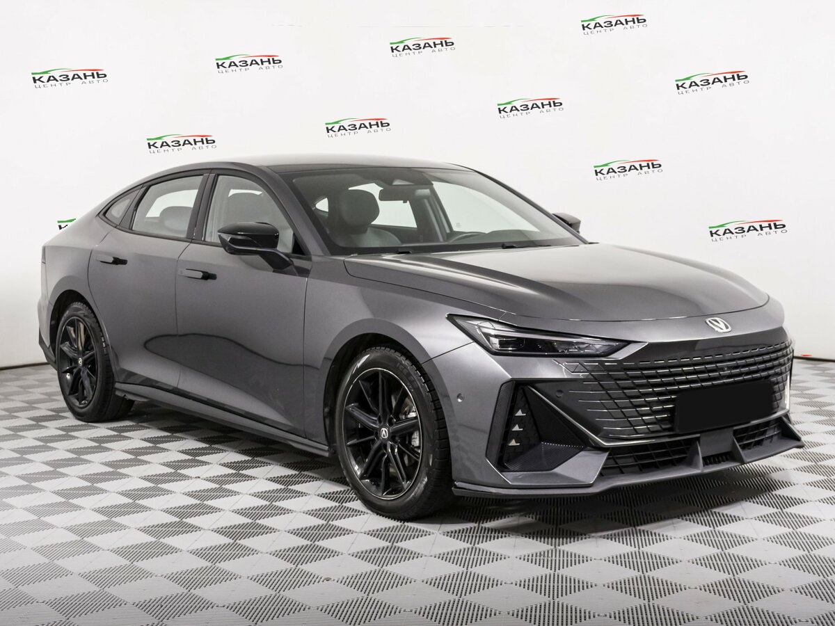 Changan UNI-V б/у, 2023, Роботизированная. Фото: #2