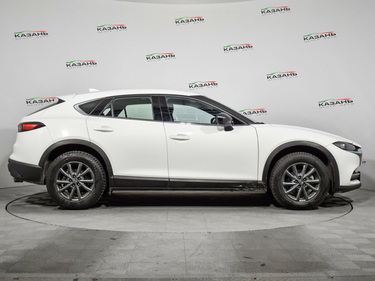 Mazda CX-4 б/у, 2022, Автоматическая. Фото: #3
