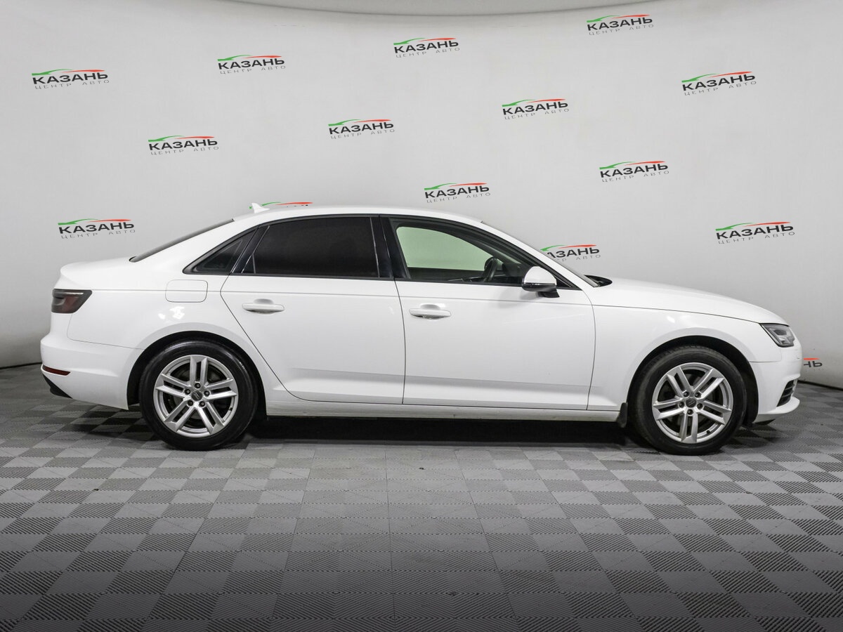 Audi A4 б/у, 2018, Роботизированная. Фото: #3
